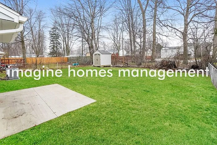 4851 Robinwood Dr — Photo 10