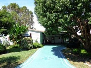 1712 Hilton Head Blvd, Lady Lake, FL 32159