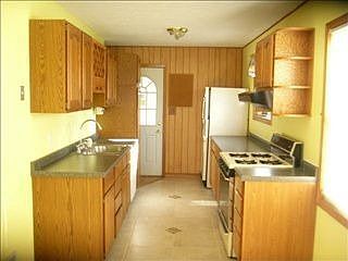 1st image of 214 N Wanut St