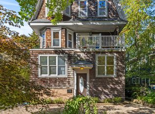 172 Lexington Ave #1, Cambridge, MA 02138