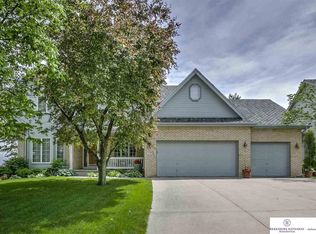 17207 U St, Omaha, NE 68135