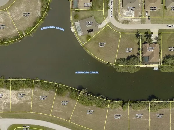 3121 NW 9th St, Cape Coral, FL 33993