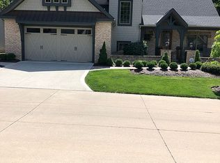 3700 Forest Ridge Cir, Medina, OH 44256