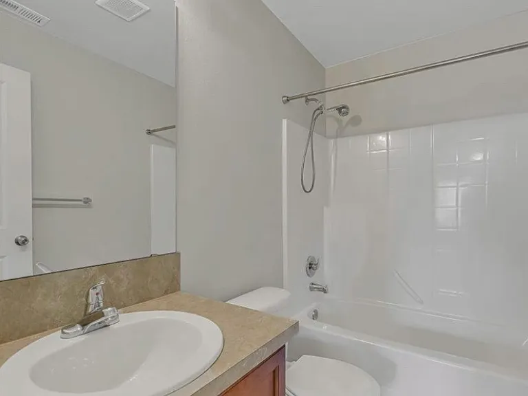 2220 147th St SW — Photo 9