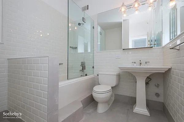 Rented by Sotheby's International Realty | media 21