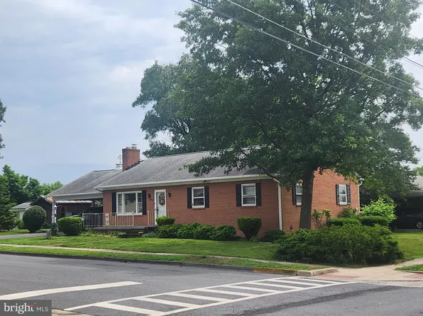 102 Molden Dr, Winchester, VA 22601