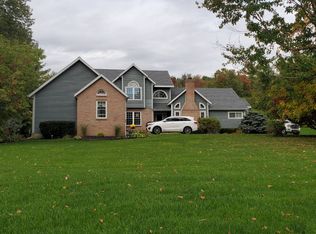 1316 Partridge Dr, Castleton, NY 12033