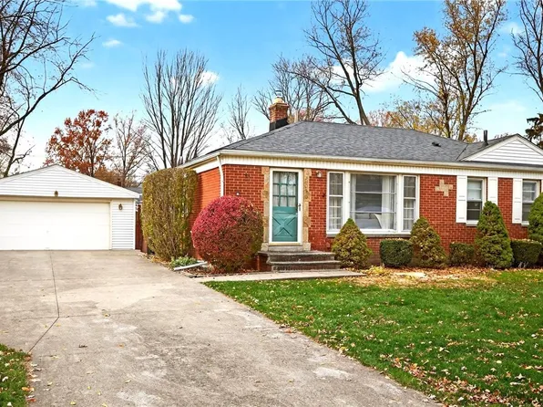 2030 Miriam Ave, Avon, OH 44011