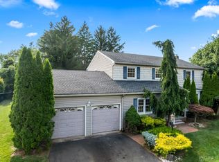 27 Green Hills Rd, East Brunswick, NJ 08816