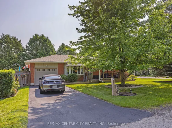 117 1/2 Flora St, Saint Thomas, ON N5P 2Y1