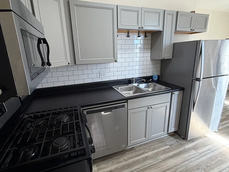 1101 Kavanaugh Blvd #B — Photo 10