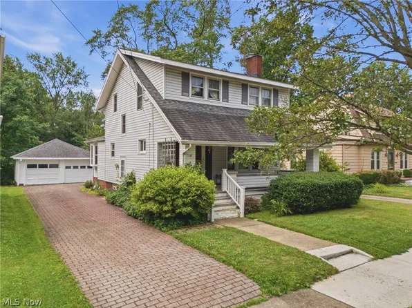 165 Shadyside Ct, Alliance, OH 44601