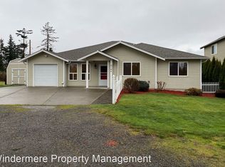 678 School Dr #A, Blaine, WA 98230