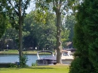 4770 Downing Dr, Pinckney, MI 48169