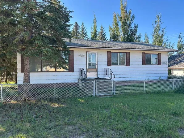 302 E Main St, Maidstone, SK S0M 1M0