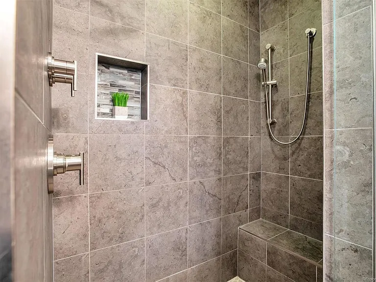 Master shower