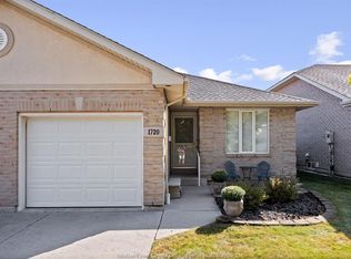 1720 Kirkland Ave, Windsor, ON N8P 1L9