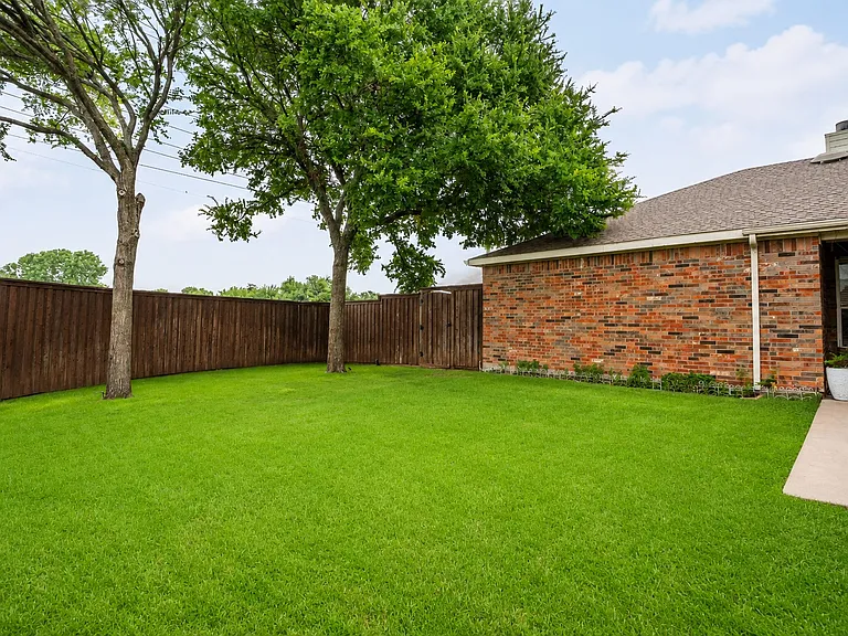 4453 Red Barn Dr — Photo 39