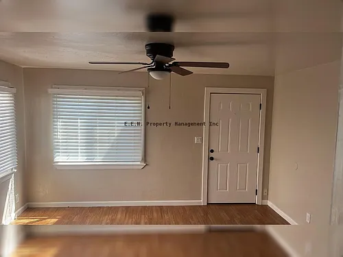 Spring Hill Court Apartments Photo 1