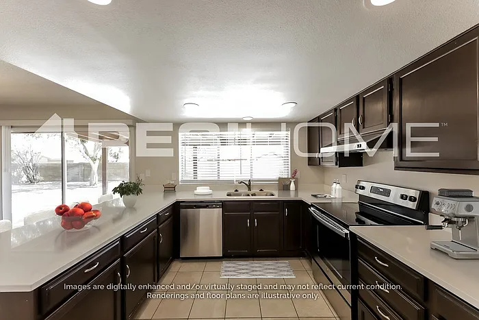 4 bed, 2.0 bath, 1898 sqft, $2,600 — Photo 3