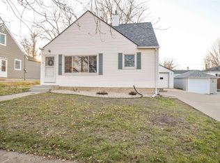 1705 S Wayland Ave, Sioux Falls, SD 57105