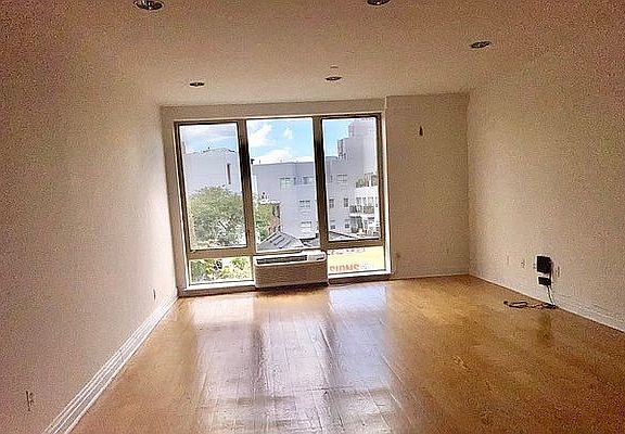 3rd image of 647-649 Washington Ave #4A