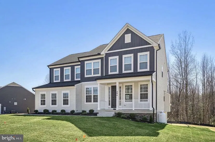 4 bed, 2.5 bath, 3339 sqft, $3,400 — Photo 3