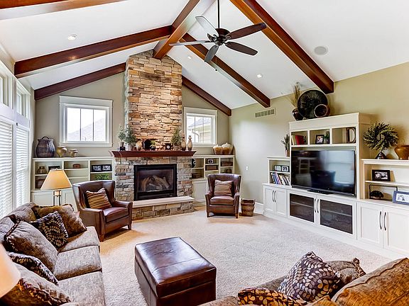 4th image of 2841 Stonebridge Dr