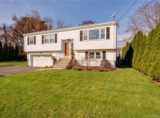 272 West Ave, Milford, CT 06461