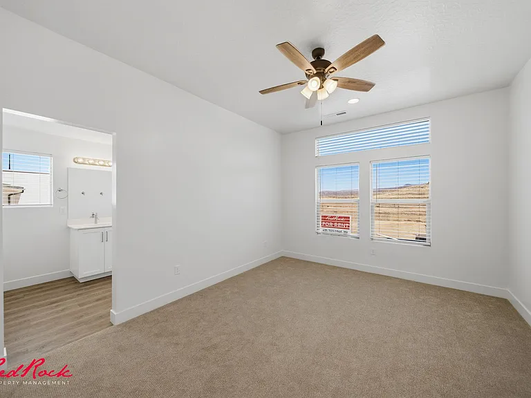 2341 E Siegel Ln — Photo 16