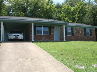 209 Middle Ct, Starkville, MS 39759