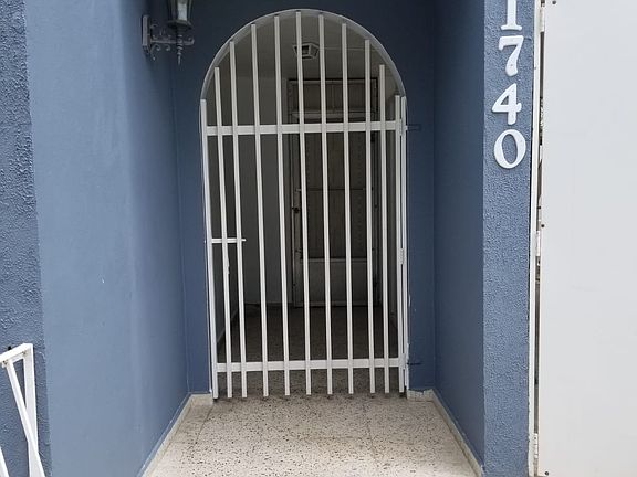 5th image of 1740 Calle Marquesa #1
