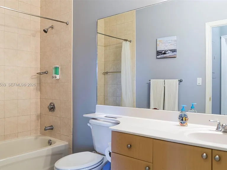 2280 SW 32nd Ave #213 — Photo 15