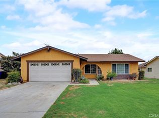 170 W Shady Grove Dr, Riverside, CA 92507