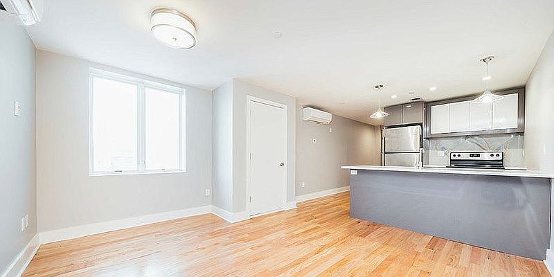 1st image of 125 Erasmus St #4A