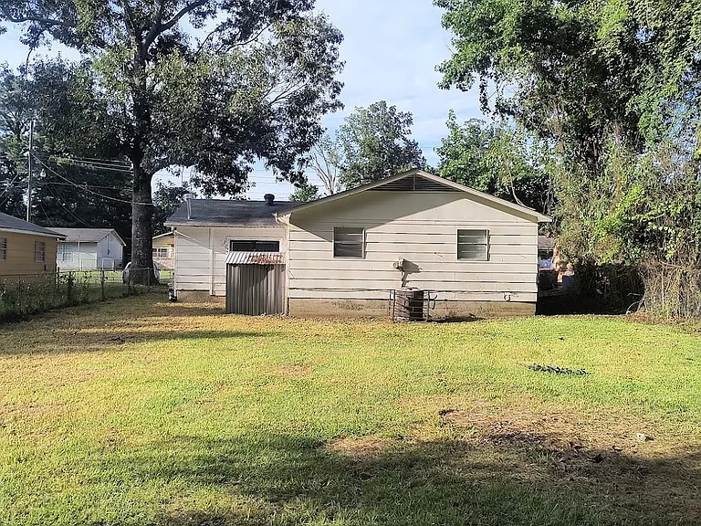 6115 Parker St — Photo 12