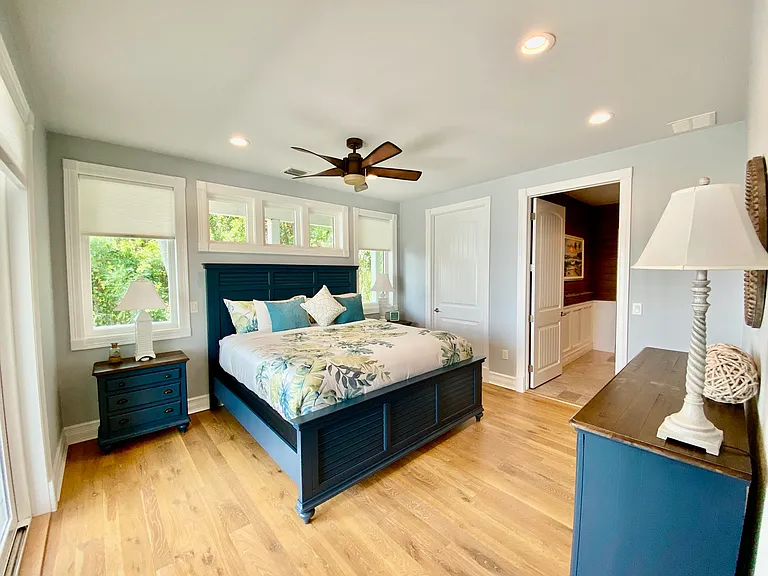 424 Lake Mirror Dr #2 — Photo 17