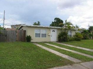 10915 SW 40th Ter, Miami, FL 33165