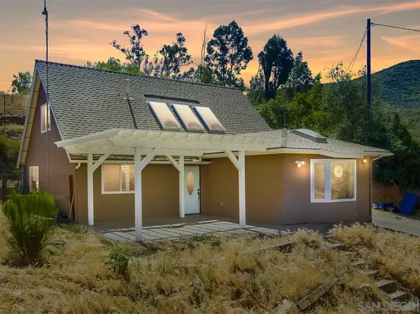 324 Patrick Dr, El Cajon, CA 92019