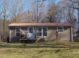 22 Cummings Rd, Summertown, TN 38483