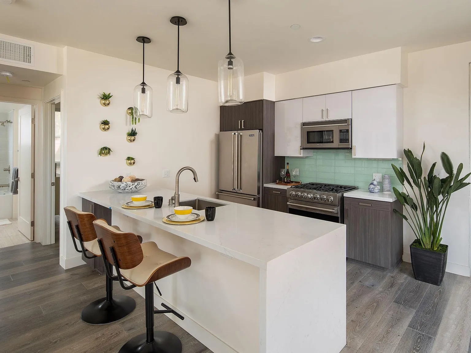 Pacific Apartment Homes — Photo 3