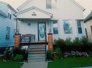 2627 Yemans St, Hamtramck, MI 48212