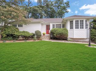 481 Richmond Rd, East Meadow, NY 11554