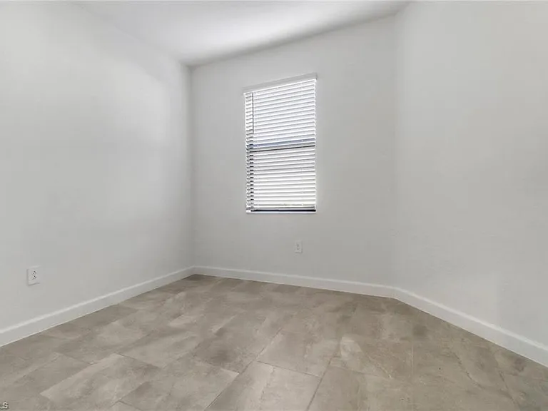 19588 Hinkley Dr — Photo 20