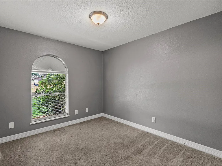 11731 Flushing Meadows Dr — Photo 23