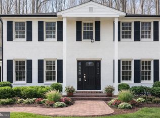 12136 Westwood Hills Dr, Herndon, VA