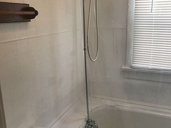 4th image of 6338 W National Ave