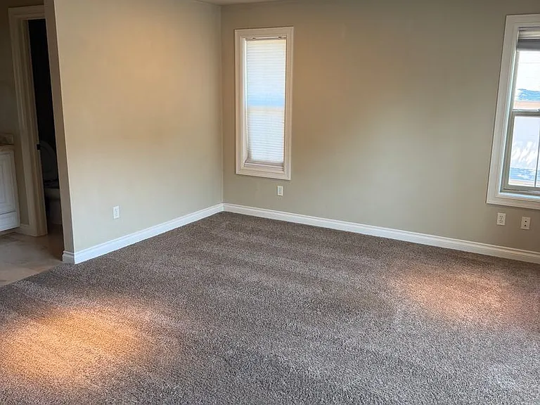 4033 Scottdale St — Photo 10