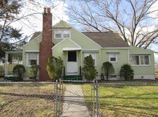 7 Park Slope St, Holyoke, MA 01040