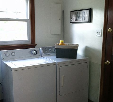 laundry/mud room